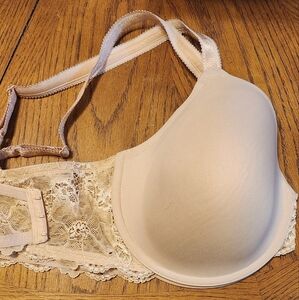 Wacoal lace underwire bra 40DD